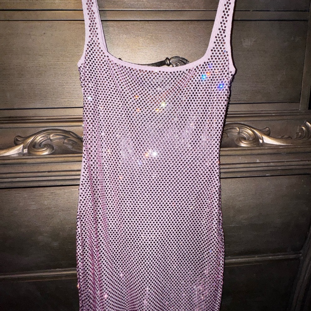Elegant pink bedazzled Mini Dress in excellent condition worn once! - Picture 6 of 10